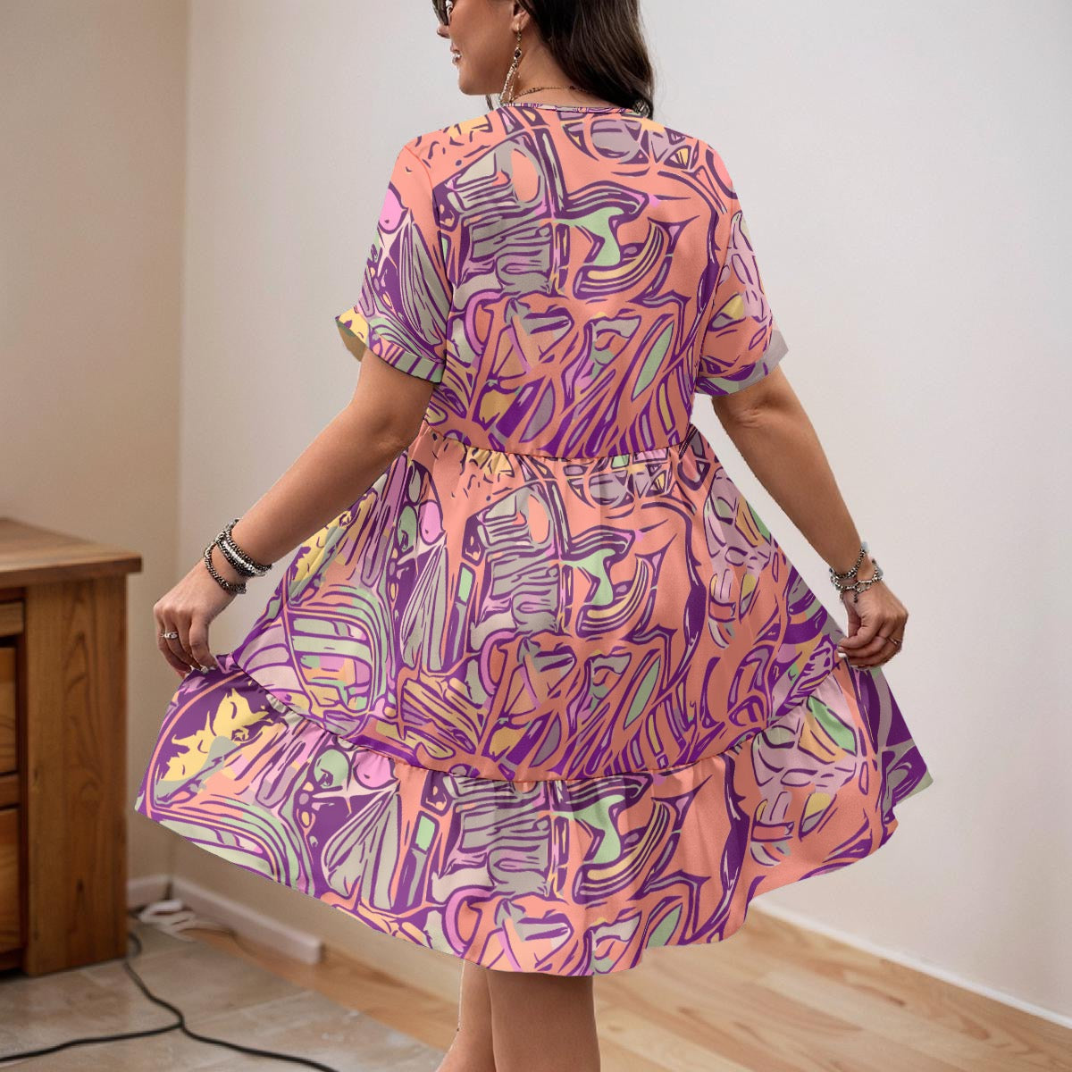 Pinky Party-hardy V-Neck Short Sleeve Dress